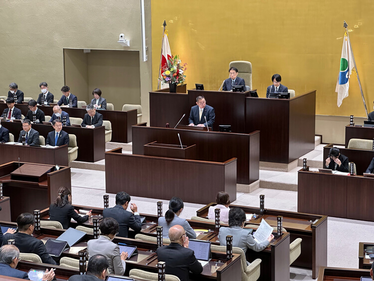 代表質問の様子01